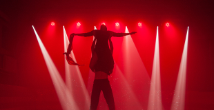 Quel est le rôle d’une agence artistique ? Comment choisir la meilleure pour son événement ?