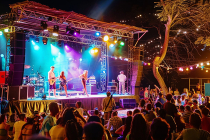 Concert pour fête de la musique clé en main (musiciens, technique son et lumière) !