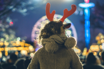 Parade de Noël : 10 idées de spectacles féériques en déambulation pour animer les rues !